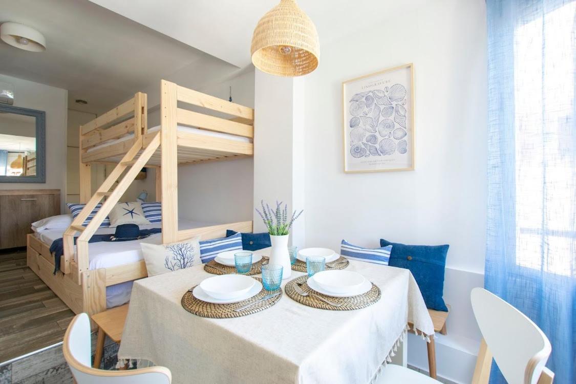 Apartbeach La Brisa Y Frente Playa ลาปีเนดา ภายนอก รูปภาพ